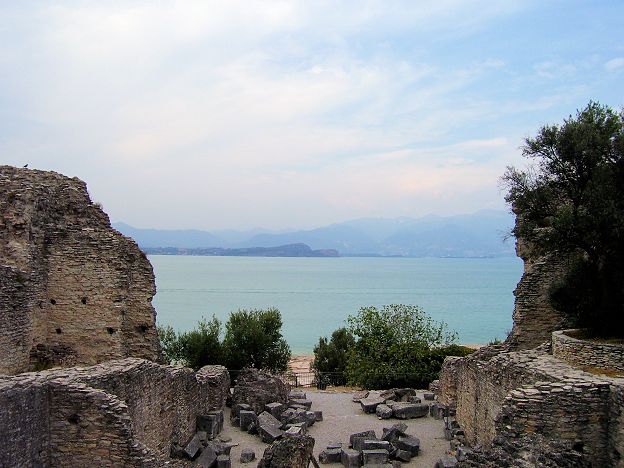 Sirmione Grotte di Catullo