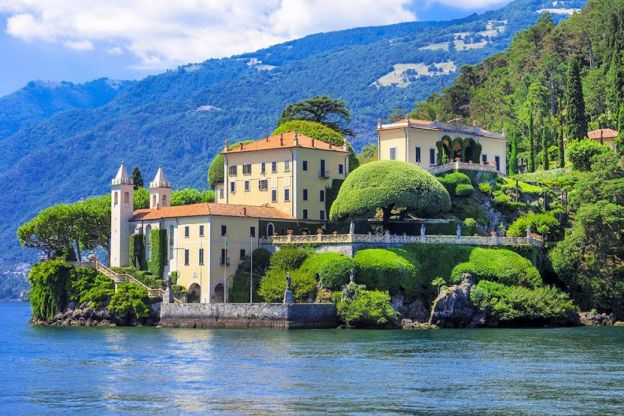 Lago di Como in estate